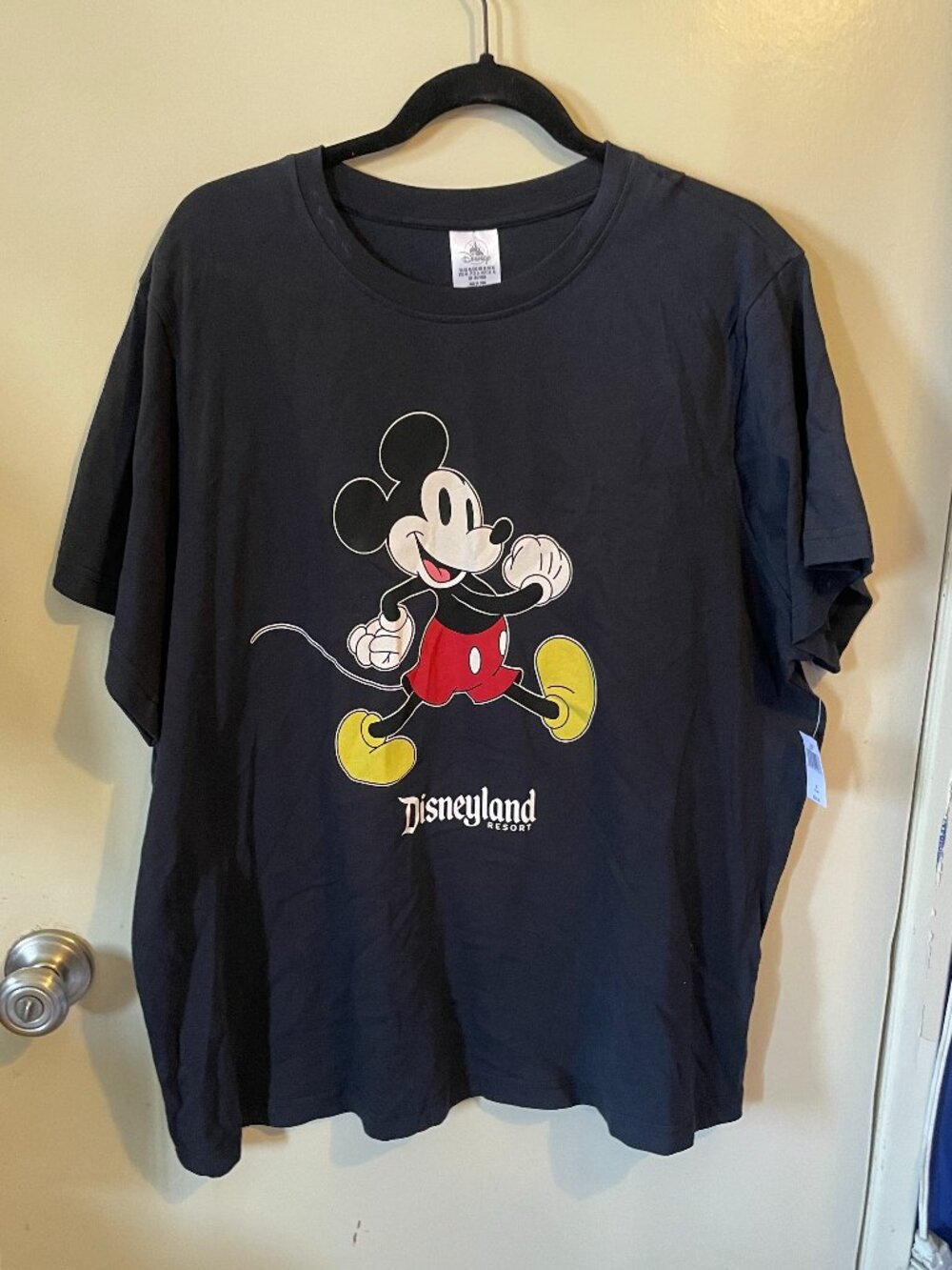 NWT Disneyland Mickey Mouse T-shirt